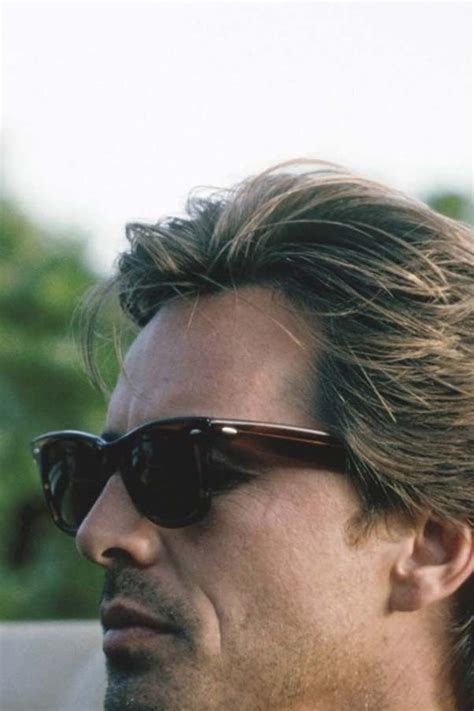 sonny crockett ray ban wayfarer